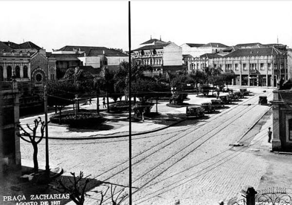 Praça Zacarias de Curitiba em 1937