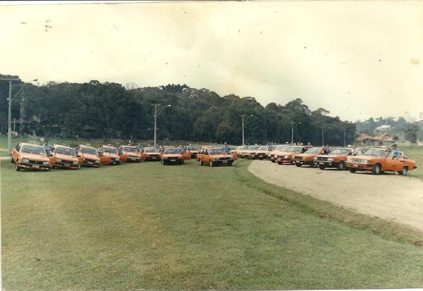 Táxi no parque Barigui em 1987