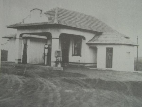 Primeiro Posto de Combustível do Bairro Pinheirinho fundado em 1948