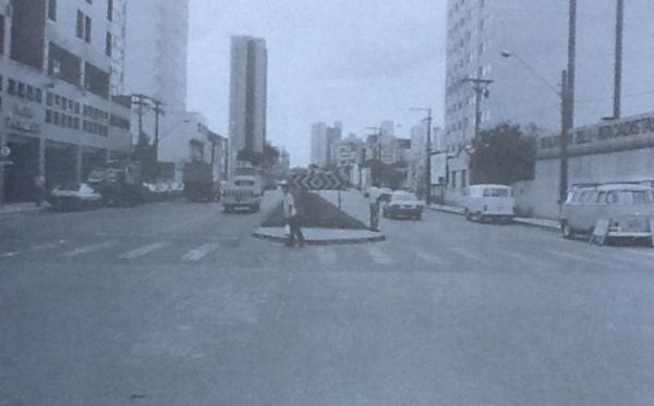 Rua Mariano Torres a´pos a canalização do Rio Belém